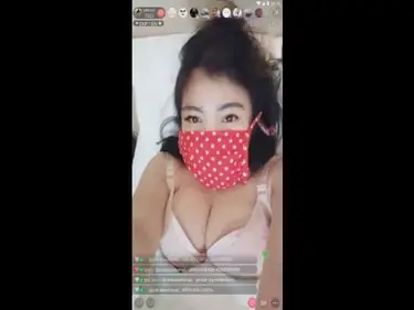 Goyangan Mantap Cewek SMA Atas Ranjang Muncrat