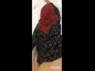 Ngentot Asisten Kantor Seksi Sampe Memek Becek Parah